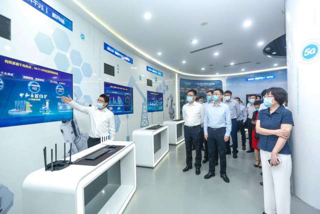 河南联通首发 n千兆 n种创新产品 领跑智慧生活服务新时代